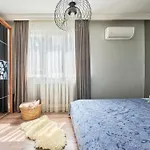 A Flat In The Center With Terrace