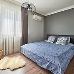 A Flat In The Center With Terrace * 伊斯坦布尔