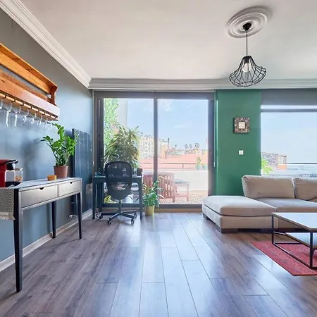 A Flat In The Center With Terrace * Istanbul