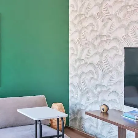 A Flat In The Center With Terrace شقة