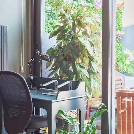 شقة A Flat In The Center With Terrace اسطنبول